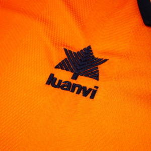 1999-00_Valencia_CF_Away_Shirt_5_6e2c3bea-ef86-4aca-a0f3-cc543d1b3f99.png
